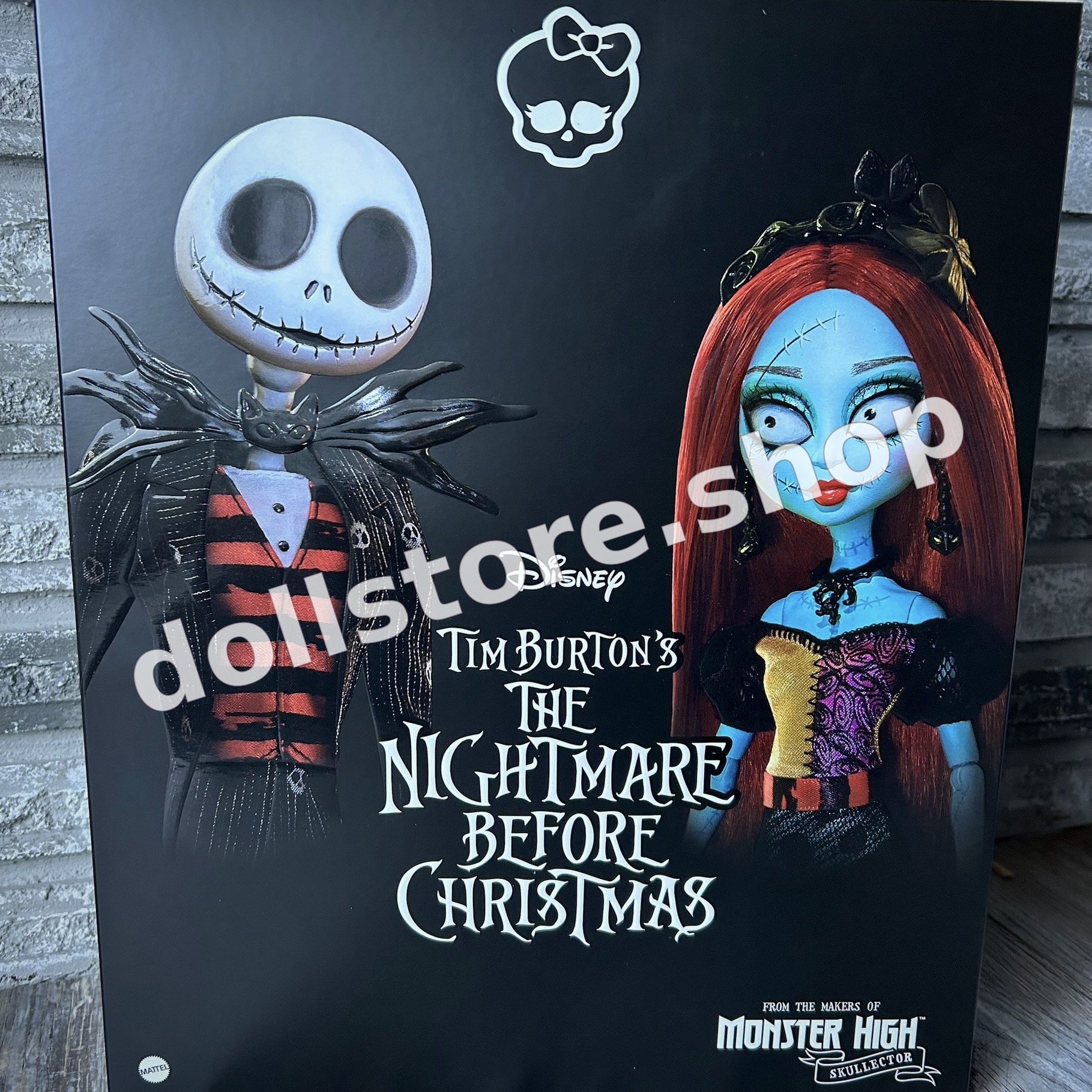 Outra foto de Skullector The Nightmare Before Christmas (Jack e Sally)